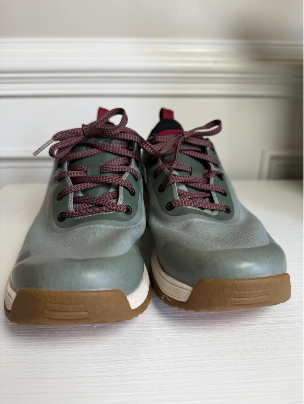 Teva Women's Low Gateway Hiking Sneakers. Size 8.5
